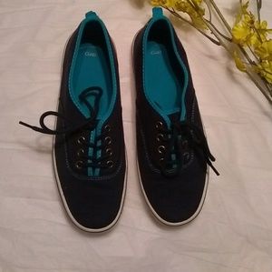 Gap Sneakers Size 7